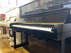 ピアノ・電子ピアノ販売 調律 修理 グランドピアノ練習室完備 名古屋のピアノ専門店 親和楽器